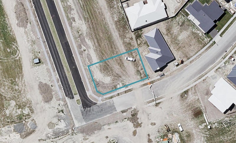 22 Aspiring Drive, Poraiti, Napier - Carousel 1