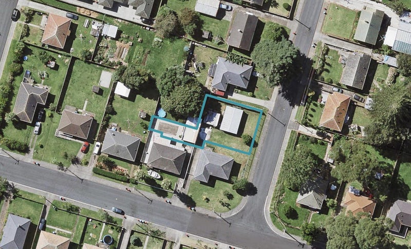 32D Coral Crescent, Panmure, Auckland - Carousel 1