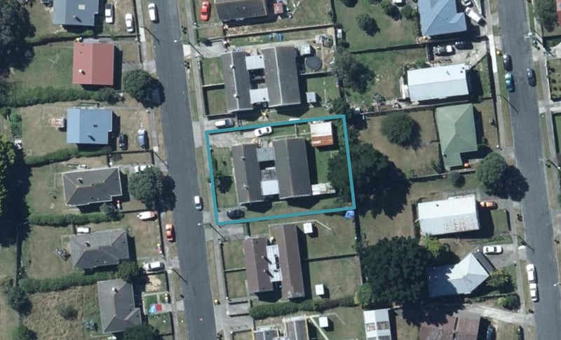 27 Justine Street, Cannons Creek, Porirua - Carousel 1