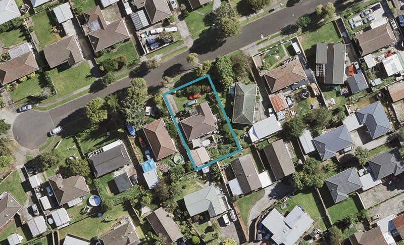 12 Benton Place, Manurewa, Auckland - Carousel 1