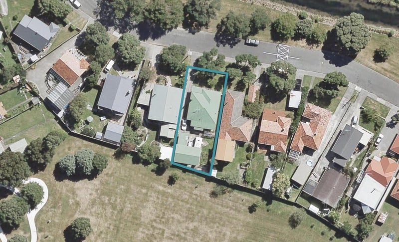 67 Riverside Drive, Waiwhetu, Lower Hutt - Carousel 1