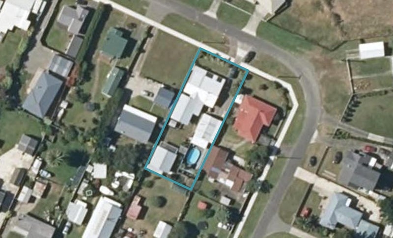 2 Edinburgh Terrace, Foxton Beach, Foxton - Carousel 1