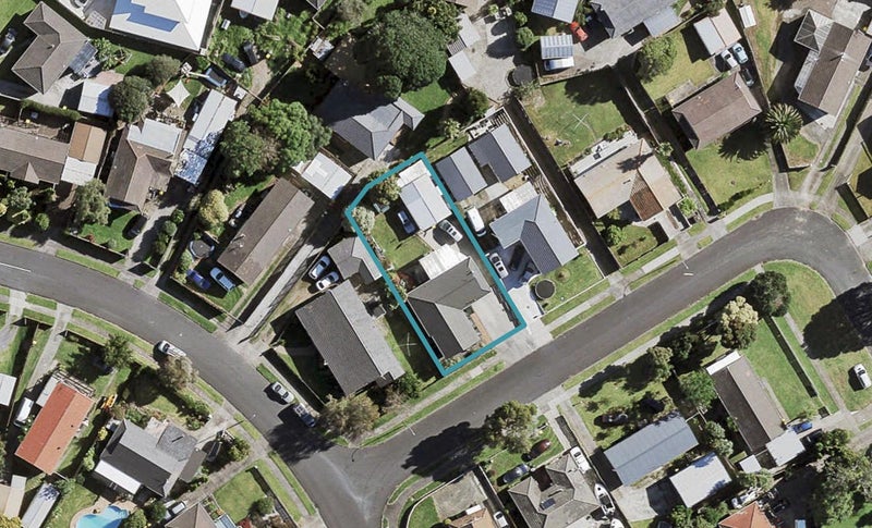 4 Hinton Place, Weymouth, Auckland - Carousel 1