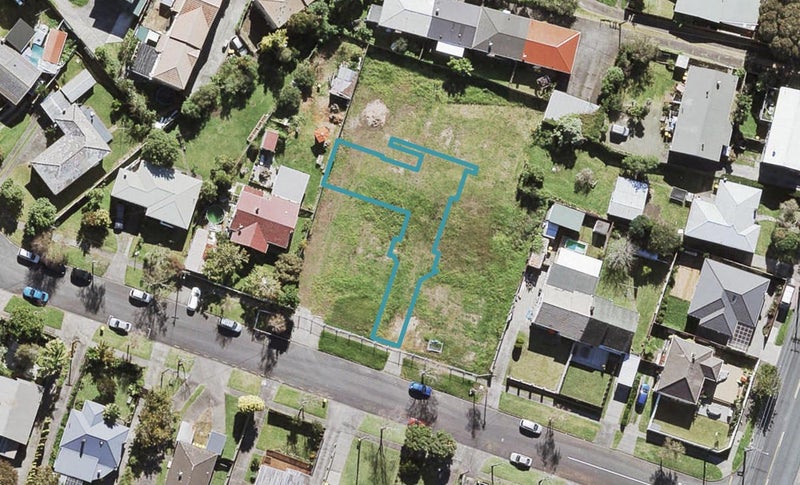 5 Matuaiwi Close, New Lynn, Auckland - Carousel 1