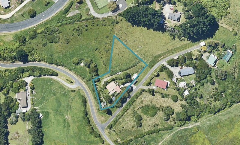 7 Richards Way, Bethlehem, Tauranga - Carousel 1
