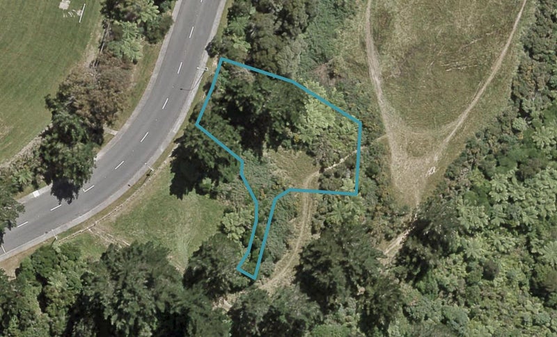 3 Te Awa Rere Grove, Stokes Valley, Lower Hutt - Carousel 1