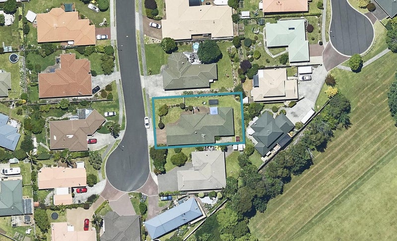 19 Lucerne Place, Welcome Bay, Tauranga - Carousel 1