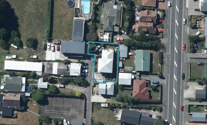 3 Park Avenue, Titahi Bay, Porirua - Carousel 1