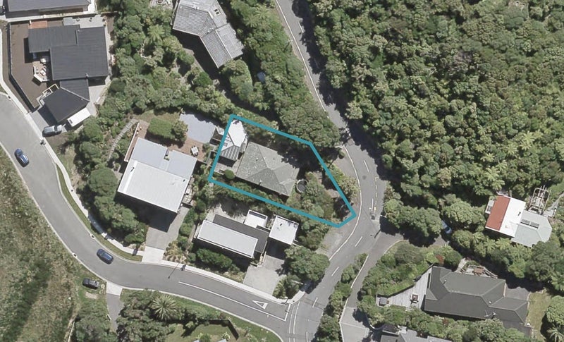 49 Korokoro Road, Korokoro, Lower Hutt - Carousel 1