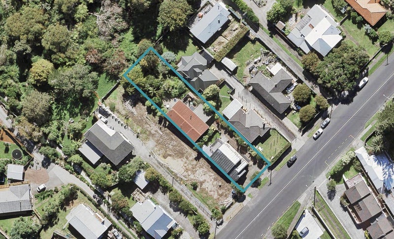 2/175 Titirangi Road, New Lynn, Auckland - Carousel 1