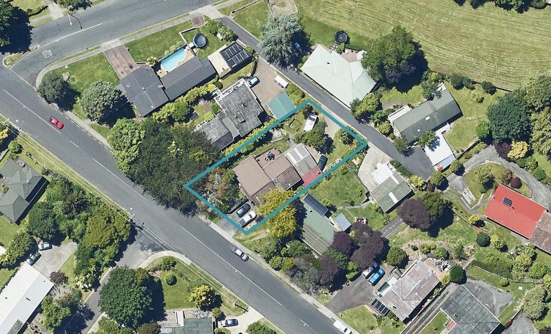 90 Iles Road, Lynmore, Rotorua - Carousel 1