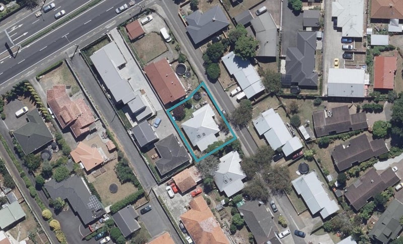 8 Milburn Lane, Hillcrest, Hamilton - Carousel 1