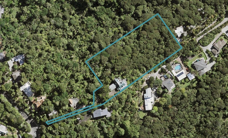 70 Park Road, Titirangi, Auckland - Carousel 1