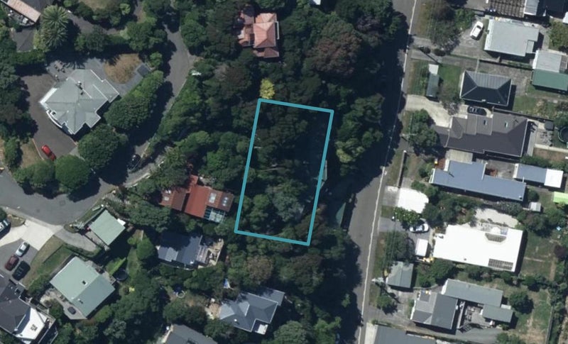19 Airlie Road, Plimmerton, Porirua - Carousel 1