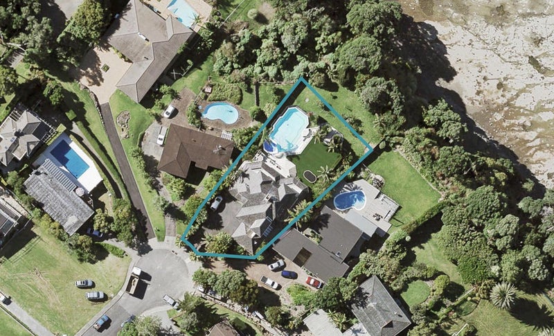 22 Burford Place, Mellons Bay, Auckland - Carousel 1
