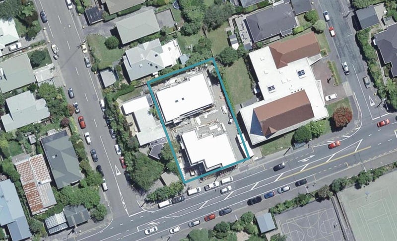 1/210 Karori Road, Karori, Wellington - Carousel 1