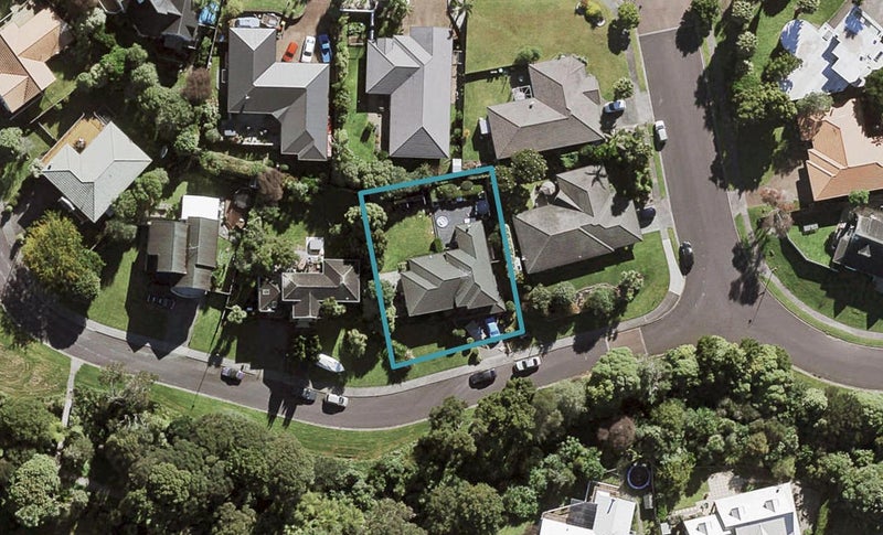3 Emerald Way, Rosedale, Auckland - Carousel 1