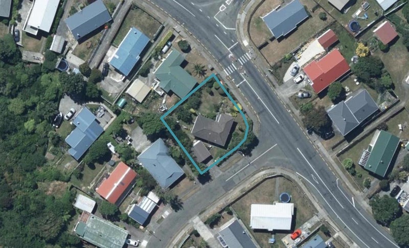 441 Warspite Avenue, Ascot Park, Porirua - Carousel 1