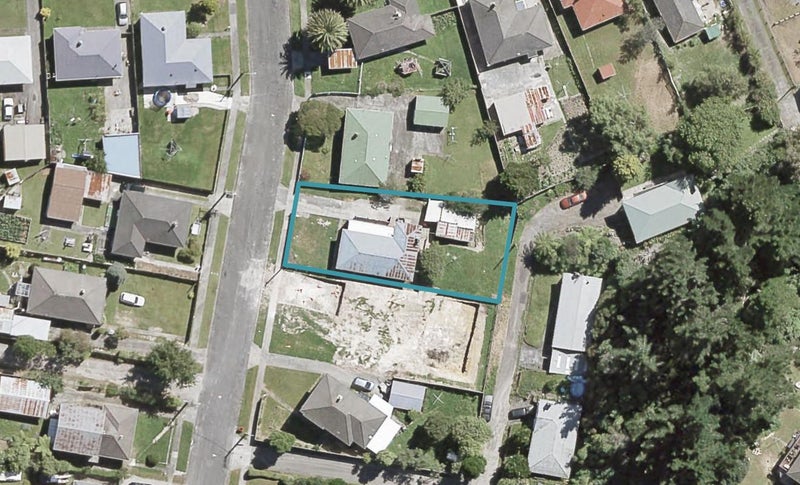 3 Thomson Grove, Stokes Valley, Lower Hutt - Carousel 1