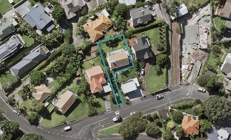 4B Apihai Street, Orakei, Auckland - Carousel 1