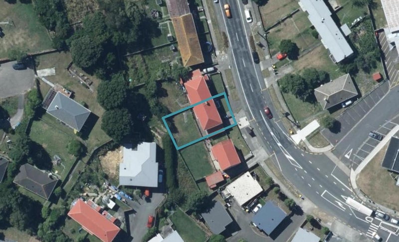 204 Champion Street, Cannons Creek, Porirua - Carousel 1