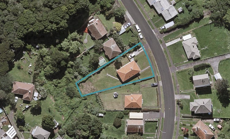 80 Glenpark Avenue, Frankleigh Park, New Plymouth - Carousel 1