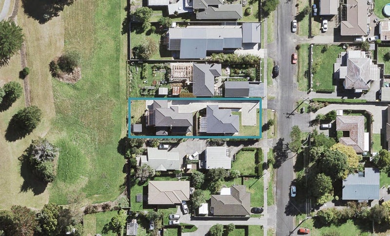 6 Knox Road, Swanson, Auckland - Carousel 1