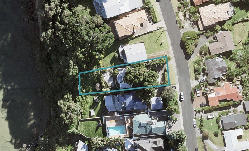 32 Ardern Avenue, Stanmore Bay, Whangaparaoa - Carousel 1