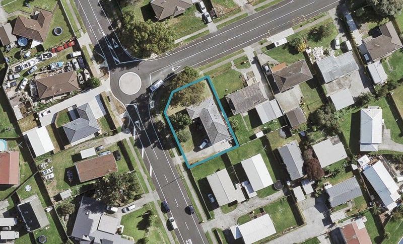 1 TRIMDON Street, Randwick Park, Auckland - Carousel 1
