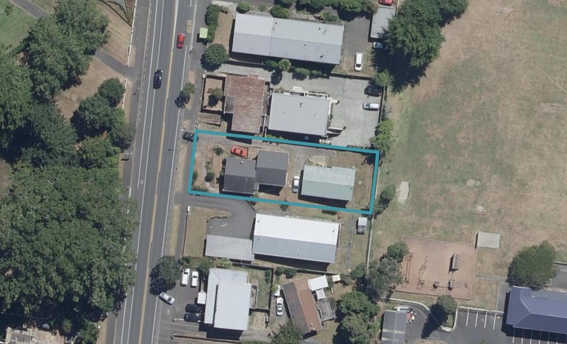 79 Pembroke Street, Hamilton Lake, Hamilton - Carousel 1