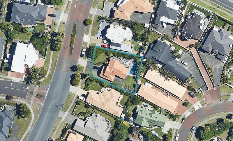 7 Palm Beach Boulevard, Papamoa Beach, Papamoa - Carousel 1