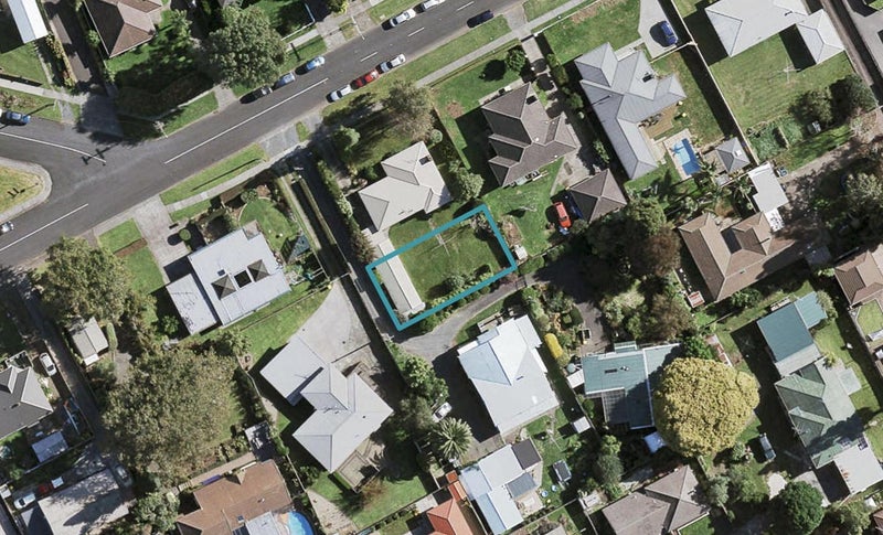 32D Youngs Road, Papakura, Papakura - Carousel 1