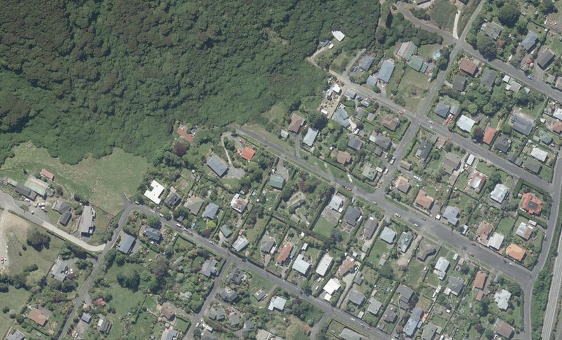 27 Kiwi Street, Saint Leonards, Dunedin - Carousel 1