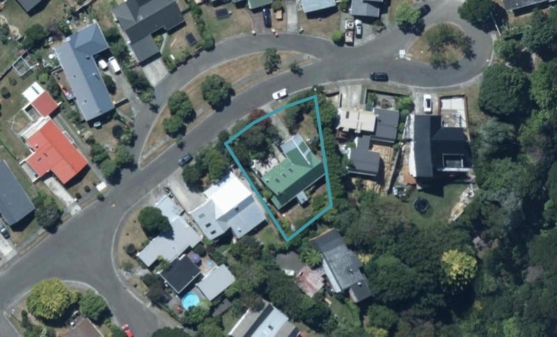 38 Hicks Close, Whitby, Porirua - Carousel 1