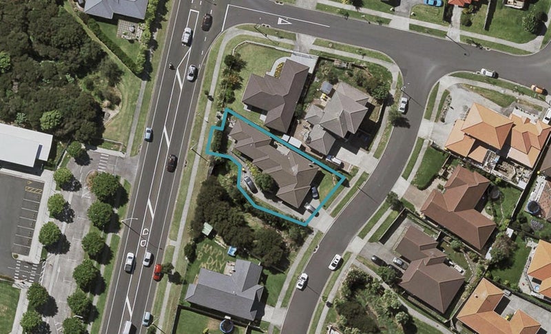 3 Raphoe Road, Flat Bush, Auckland - Carousel 1