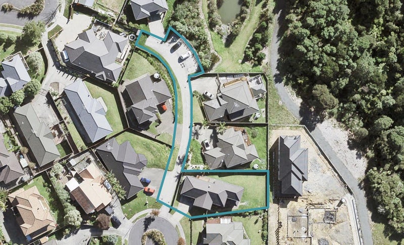 23 Trotting Terrace, Fairview Heights, Auckland - Carousel 1