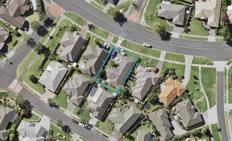 98 Moyrus Crescent, East Tamaki Heights, Auckland - Carousel 1