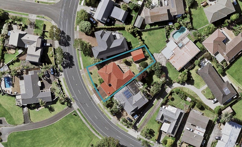 25 Bramley Drive, Farm Cove, Auckland - Carousel 1