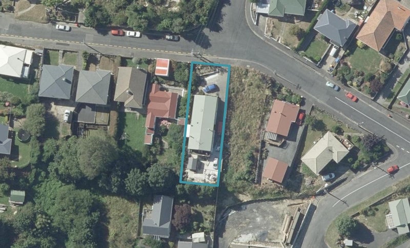 31 Lindsay Road, Lookout Point, Dunedin - Carousel 1