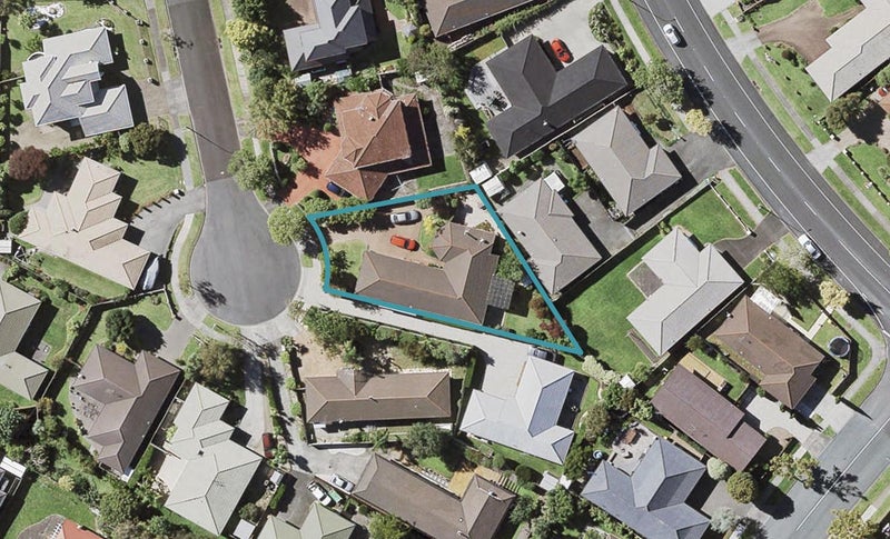 8 Valnera Close, Northpark, Auckland - Carousel 1
