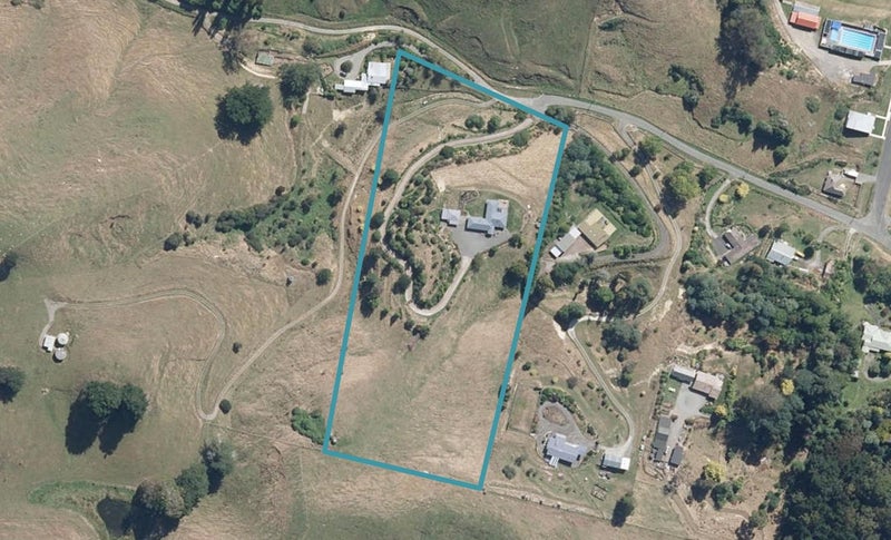 11 Marshall Road, Hunterville - Carousel 1