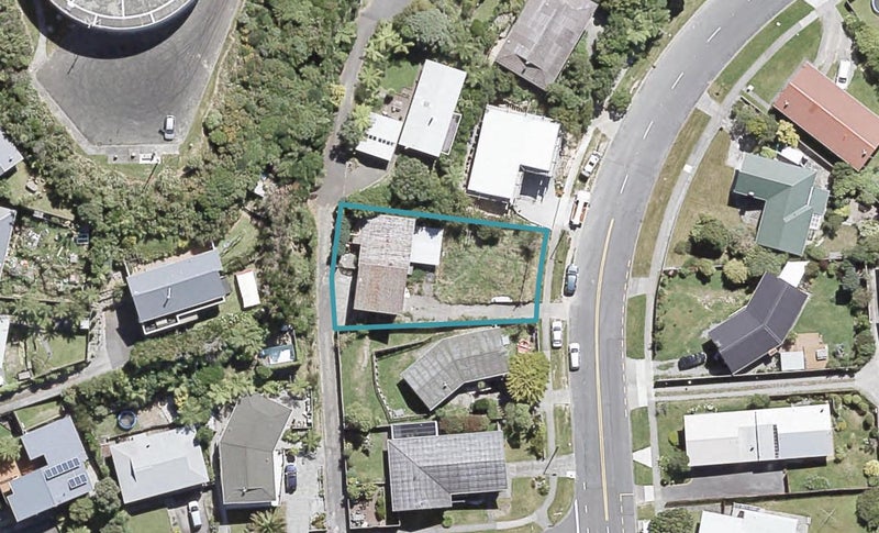 287 Dowse Drive, Maungaraki, Lower Hutt - Carousel 1