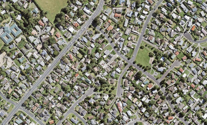 42 Farwood Drive, Henderson, Auckland - Carousel 1