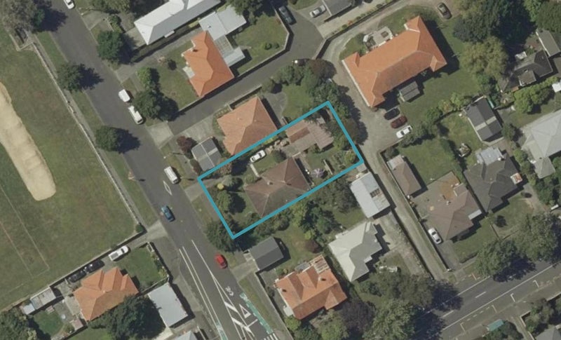 2 Freyberg Street, Roslyn, Palmerston North - Carousel 1
