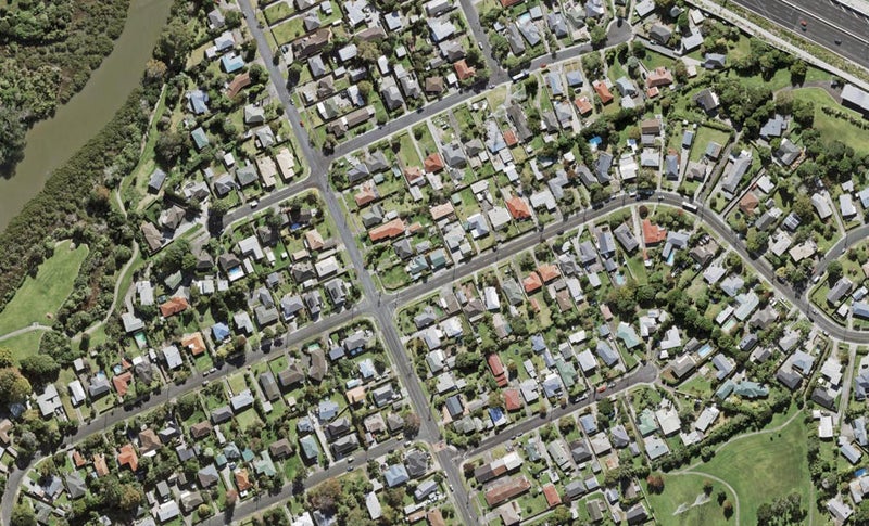 2C Royal View Road, Te Atatu South, Auckland - Carousel 1