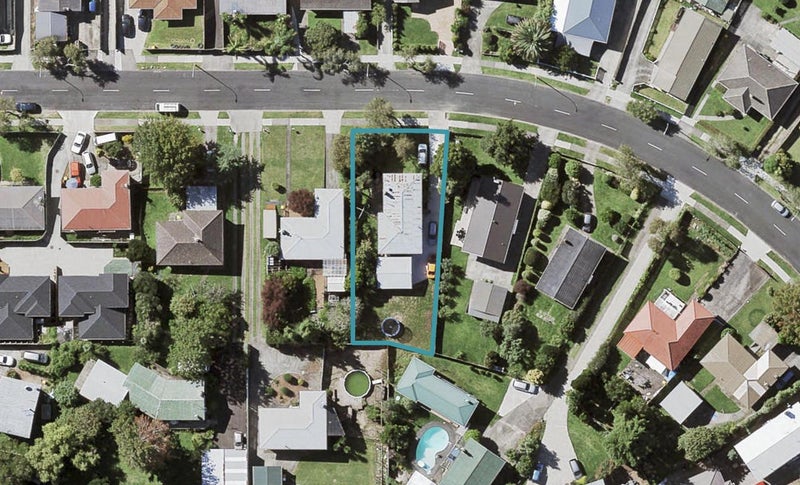 19 Ennis Avenue, Pakuranga Heights, Auckland - Carousel 1