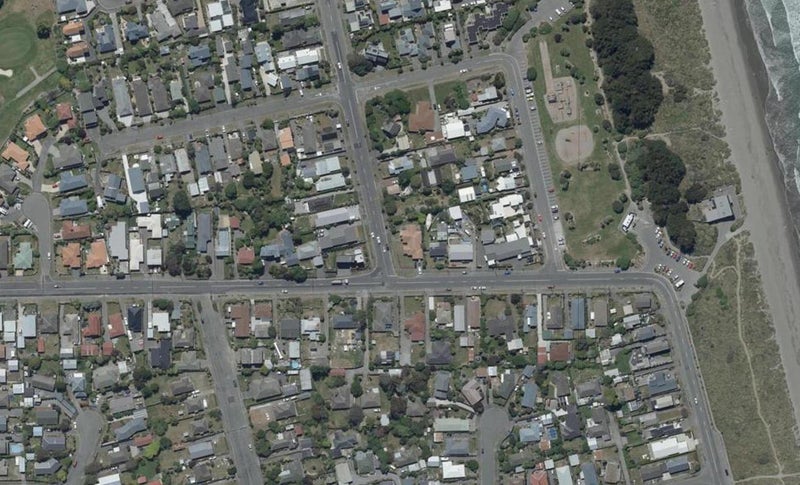 2 Aston Drive, North New Brighton, Christchurch - Carousel 1