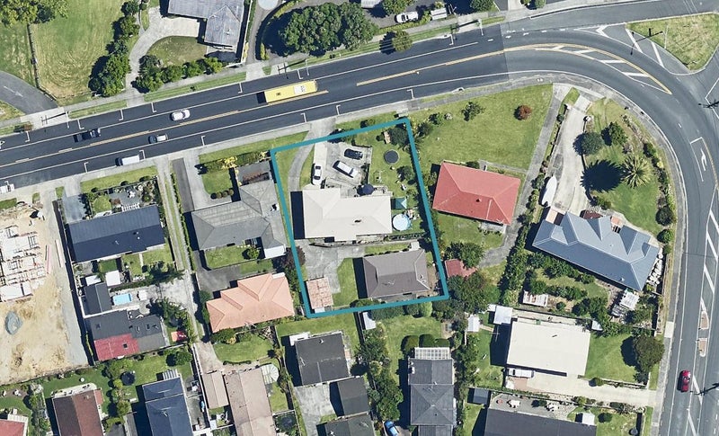 10A Levers Road, Matua, Tauranga - Carousel 1