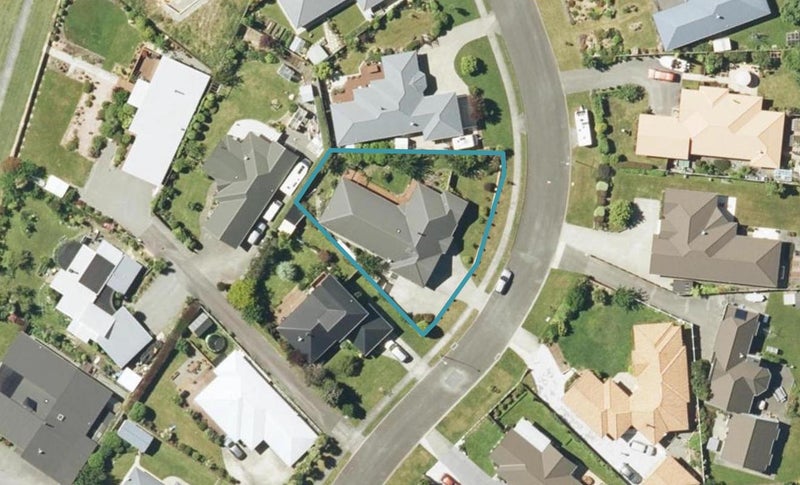 5 Glentui Place, Waikawa, Picton - Carousel 1