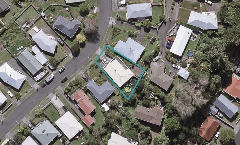 11 Penrith Street, Westown, New Plymouth - Carousel 1